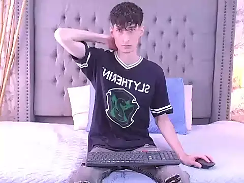 Luke Carter online show from September 2025 01:10:02 PM