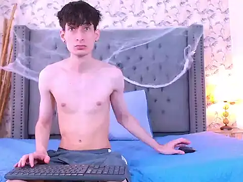 Luke Carter online show from October 2025 01:10:01 PM