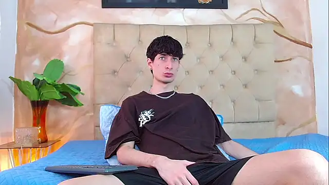 Snapshot of Luke_Carter chatting on July 2026 01:37:01 PM Luke Carter online show from July 2026 01:37:01 PM