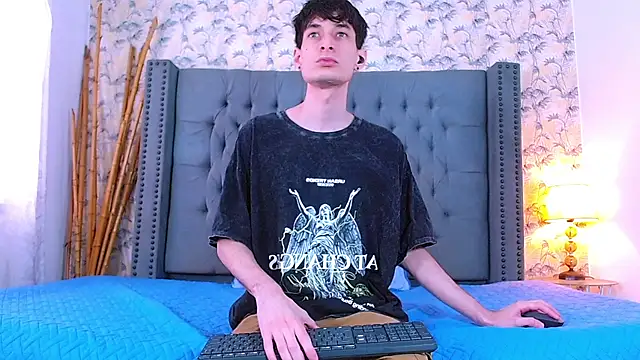 Luke Carter online show from November 2025 01:01:01 PM