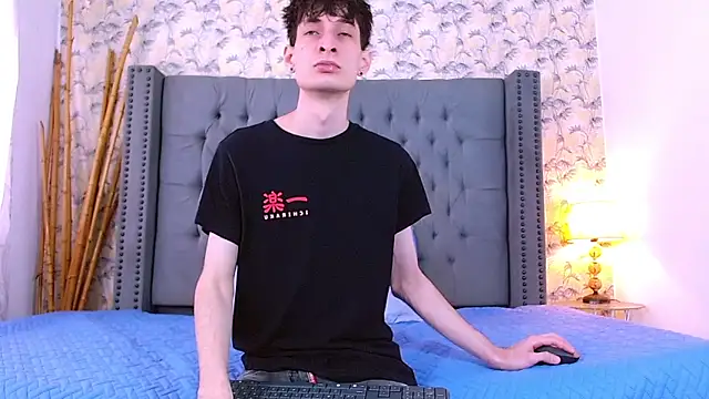 Luke Carter online show from November 2025 01:04:02 PM