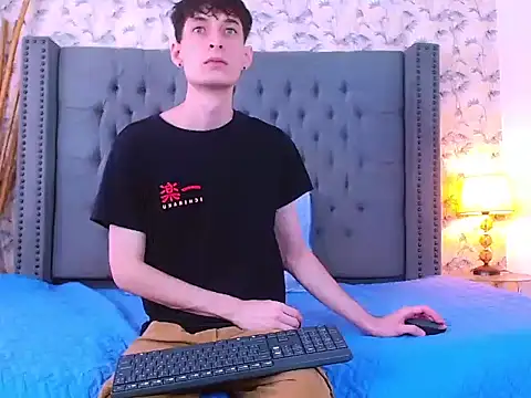 Luke Carter online show from November 2025 01:04:01 PM