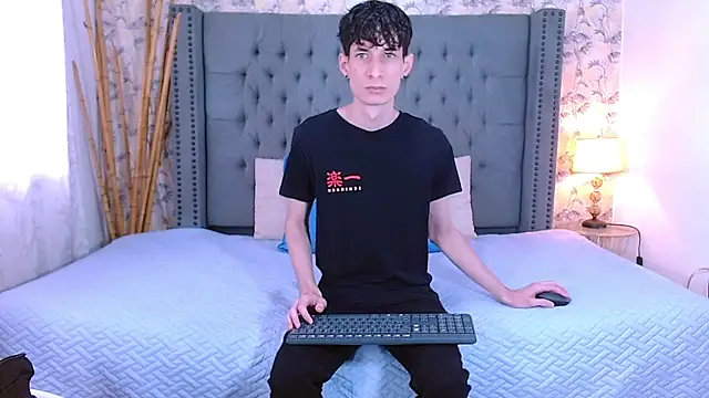 Luke Carter online show from October 2025 01:03:01 PM