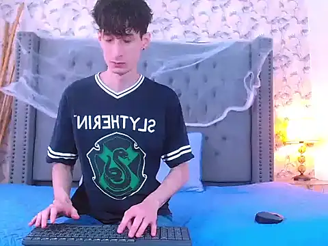 Luke Carter online show from November 2025 01:05:02 PM