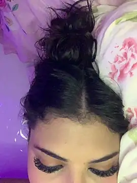 luluzinhax online show from March 2026 03:40:01 AM