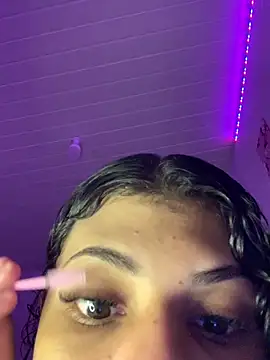 luluzinhax online show from February 2026 05:09:01 AM