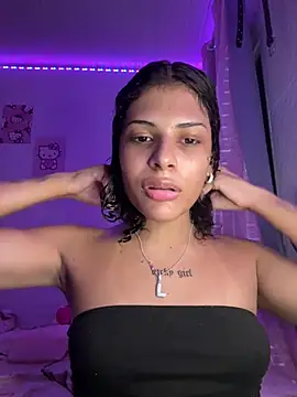 luluzinhax online show from March 2026 04:25:01 AM