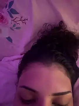 luluzinhax online show from March 2026 05:40:01 AM