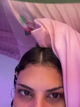 luluzinhax online show from April 2026 03:19:01 AM