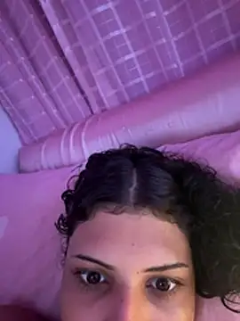 luluzinhax online show from May 2026 01:56:02 AM