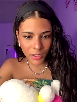 Snapshot of luluzinhax chatting on October 2025 01:10:02 PM luluzinhax online show from October 2025 01:10:02 PM