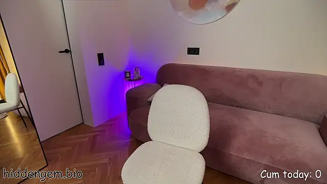 HiddenG3m online show from April 2026 10:33:01 AM