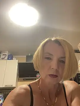 Snapshot of VasylynaLove421 chatting on September 2025 07:13:01 PM VasylynaLove421 online show from September 2025 07:13:01 PM