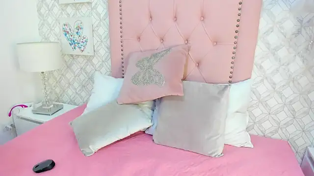 Snapshot of NebulaSin chatting on November 2025 07:50:02 PM NebulaSin online show from November 2025 07:50:02 PM