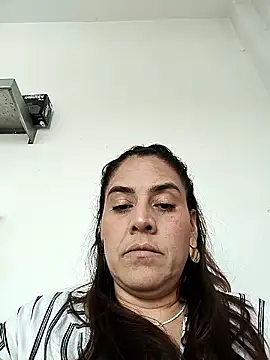 denissebombon online show from February 2026 09:36:01 PM