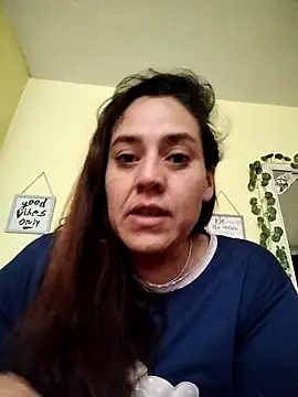 denissebombon online show from February 2026 03:55:01 PM