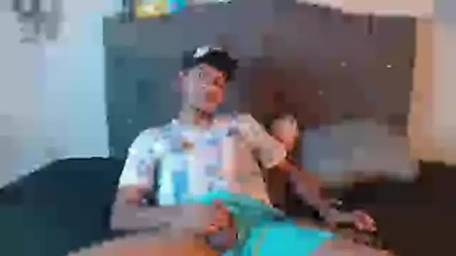 logan willyams  online show from October 2025 10:01:02 PM
