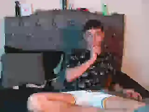 logan willyams  online show from September 2025 10:37:02 PM