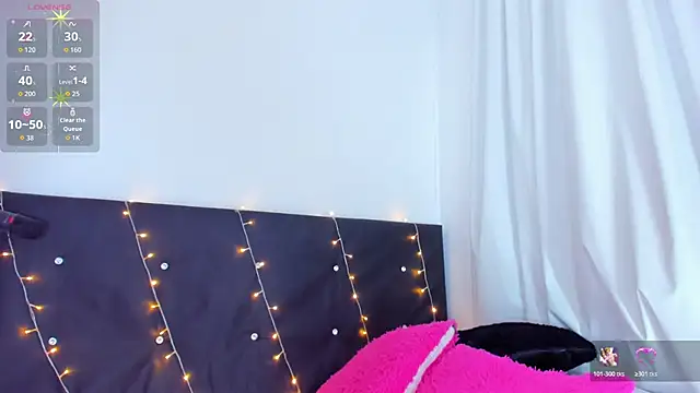 Danaa moore  online show from November 2025 07:50:02 PM