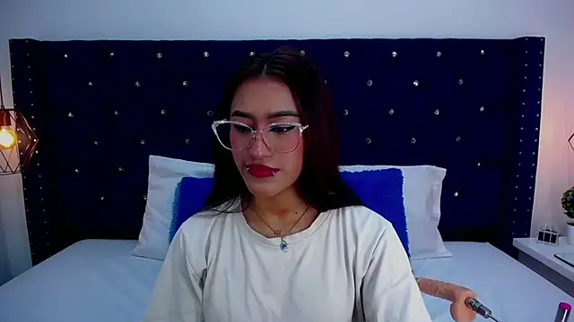 miss aris online show from November 2025 03:21:02 AM