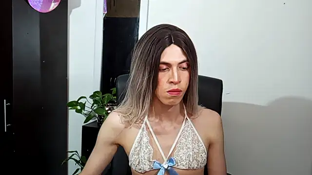 Andy Roses online show from December 2025 10:32:01 PM