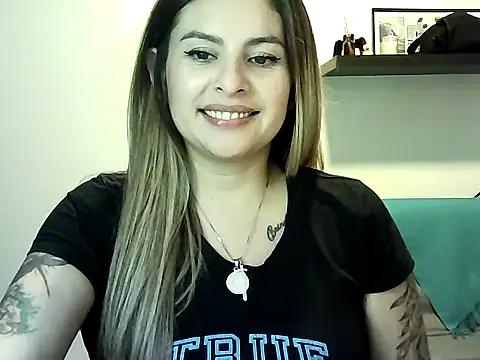Snapshot of Valery__Rouse_ chatting on July 2026 09:39:02 PM Valery Rouse online show from July 2026 09:39:02 PM