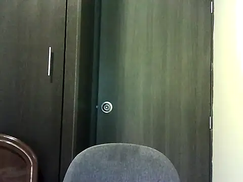 Snapshot of Valery__Rouse_ chatting on October 2025 12:51:02 AM Valery Rouse online show from October 2025 12:51:02 AM