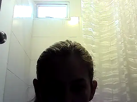 Snapshot of Valery__Rouse_ chatting on October 2025 08:43:01 PM Valery Rouse online show from October 2025 08:43:01 PM