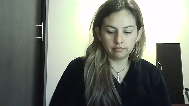 Valery  Rouse  online show from March 2026 12:17:02 PM