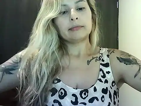 Snapshot of Valery__Rouse_ chatting on December 2025 08:06:02 PM Valery Rouse online show from December 2025 08:06:02 PM