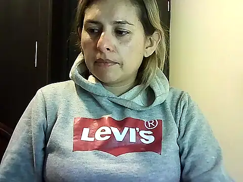 Valery  Rouse  online show from February 2026 11:16:01 PM