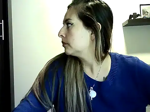 Snapshot of Valery__Rouse_ chatting on May 2026 11:58:01 PM Valery Rouse online show from May 2026 11:58:01 PM