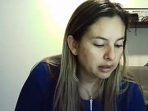 Snapshot of Valery__Rouse_ chatting on May 2026 11:52:01 AM Valery Rouse online show from May 2026 11:52:01 AM