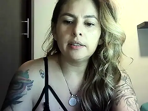 Valery  Rouse  online show from March 2026 10:11:01 PM