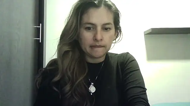 Valery  Rouse  online show from April 2026 02:08:01 AM