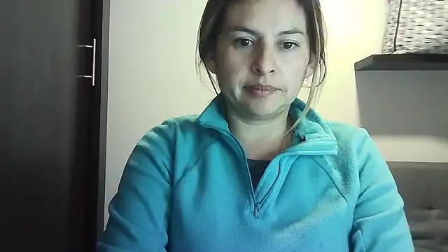 Valery  Rouse  online show from April 2026 04:20:02 AM