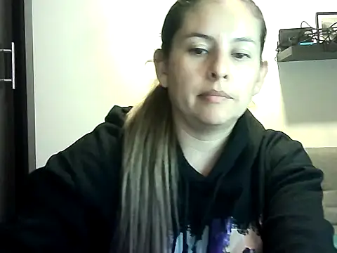Snapshot of Valery__Rouse_ chatting on April 2026 02:16:02 AM Valery Rouse online show from April 2026 02:16:02 AM