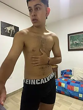 Young handsome online show from February 2026 01:33:02 PM