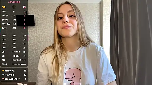 DreamyOlivia online show from September 2025 10:26:01 AM