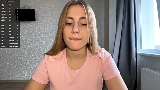 DreamyOlivia online show from November 2025 11:26:02 AM