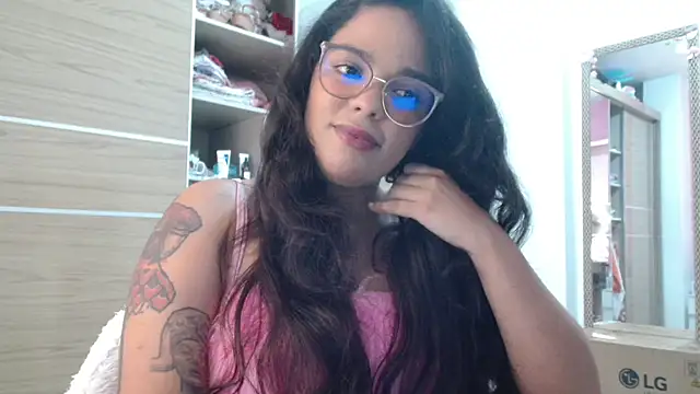 SecretBrunette online show from October 2025 07:10:01 AM