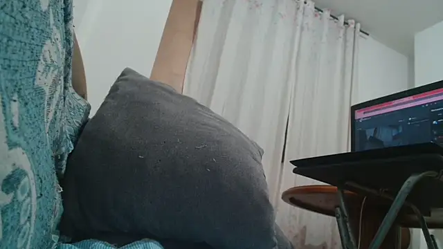 SecretBrunette online show from December 2025 02:01:02 AM