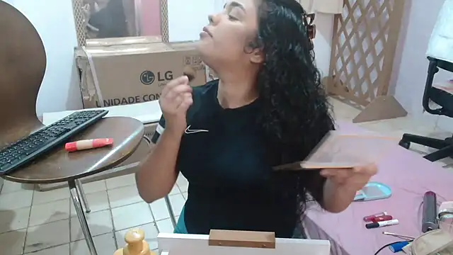 SecretBrunette online show from October 2025 12:01:01 AM