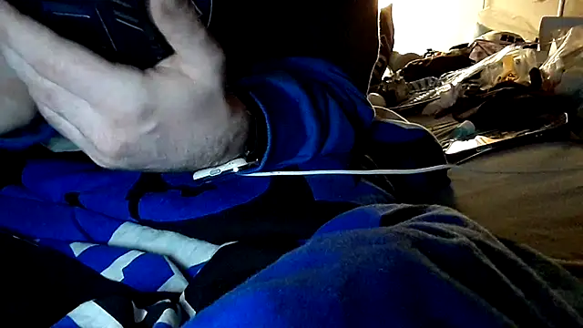 GeilerHSVFAN1989 online show from January 2026 03:02:01 AM