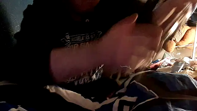 GeilerHSVFAN1989 online show from December 2025 08:02:02 PM