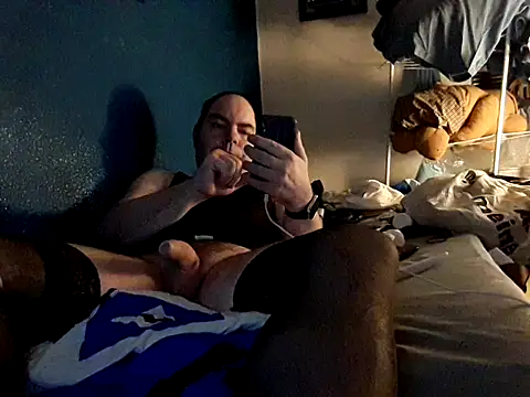 GeilerHSVFAN1989 online show from December 2025 08:52:01 PM