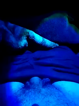 Snapshot of radois54 chatting on March 2026 04:01:01 AM radois54 online show from March 2026 04:01:01 AM