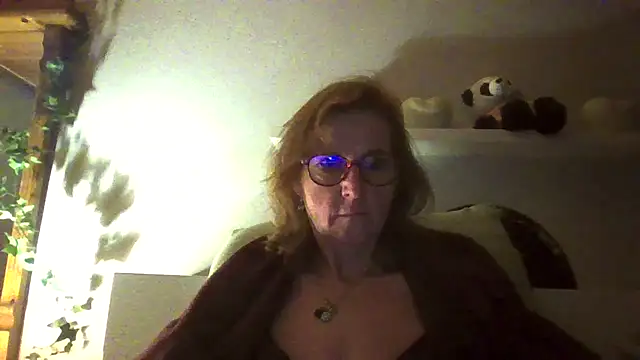 Valinella online show from October 2025 06:45:01 PM