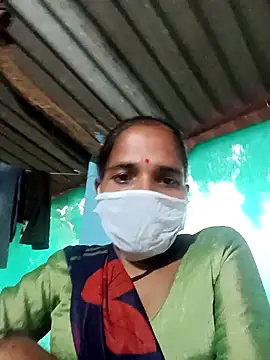 Snapshot of Hot-honi chatting on October 2025 12:02:01 PM Hot-honi online show from October 2025 12:02:01 PM