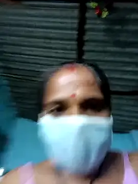 Snapshot of Hot-honi chatting on October 2025 02:21:02 PM Hot-honi online show from October 2025 02:21:02 PM